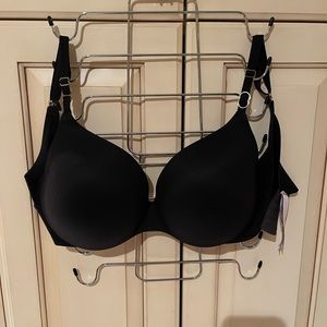 Victoria’s Secret “Incredicle” Push Up Bra